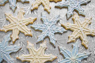 iced snowflake cookies